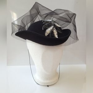 Vintage Black  importina 100% Wool with organza Ladies Hat beret style